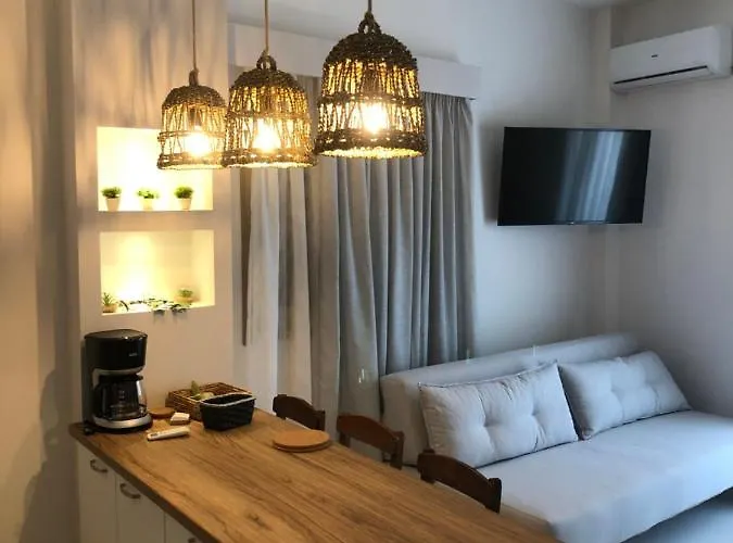 Fays Luxury Apartments By The Sea