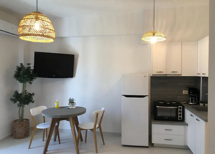Fays Luxury Apartments By The Sea