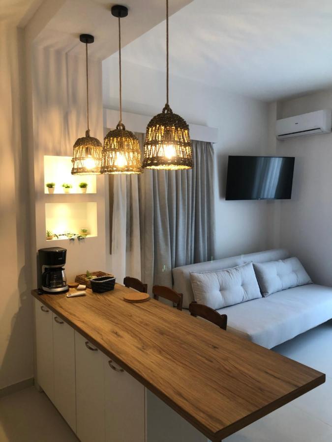 Apartment Fays Luxury By The Sea Finikounta